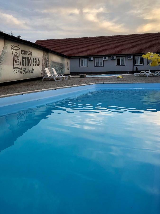 Hotel Etno Selo Timcevski Vojnik Kültér fotó